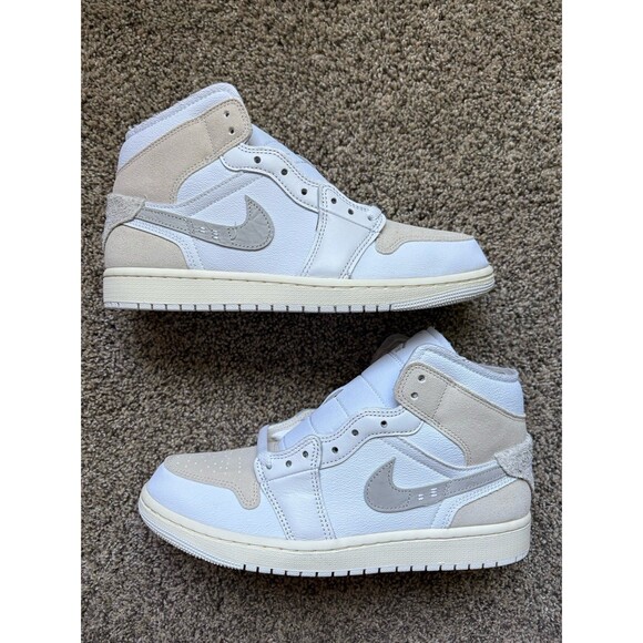 Nike Air Jordan 1 Mid Inside Out Size 9.5 Men's - Picture 1 of 9